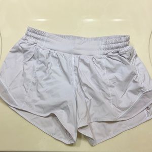 lululemon 4” hotty hot shorts